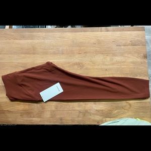InStill High-Rise Tight 25” - Lululemon